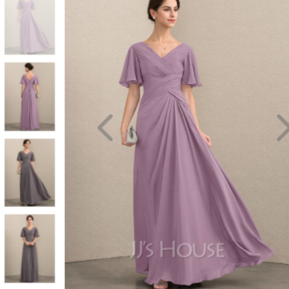 A-Line V-neck Floor-Length Chiffon Mother of the Bride Dress With Ruffle